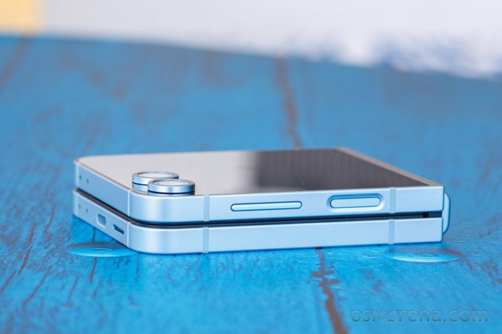 Samsung Galaxy Z Flip 7 — все, что известно из последних утечек. Дата выхода, характеристики, цена