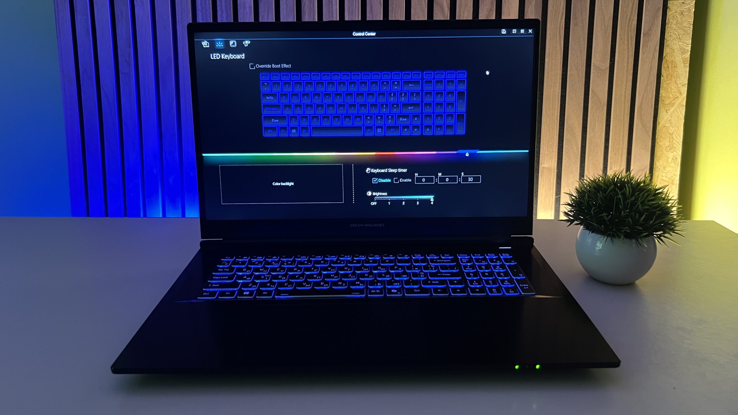 Dream Machines 17" з Core i9: майже ідеал для рендеру. У чому підступ?