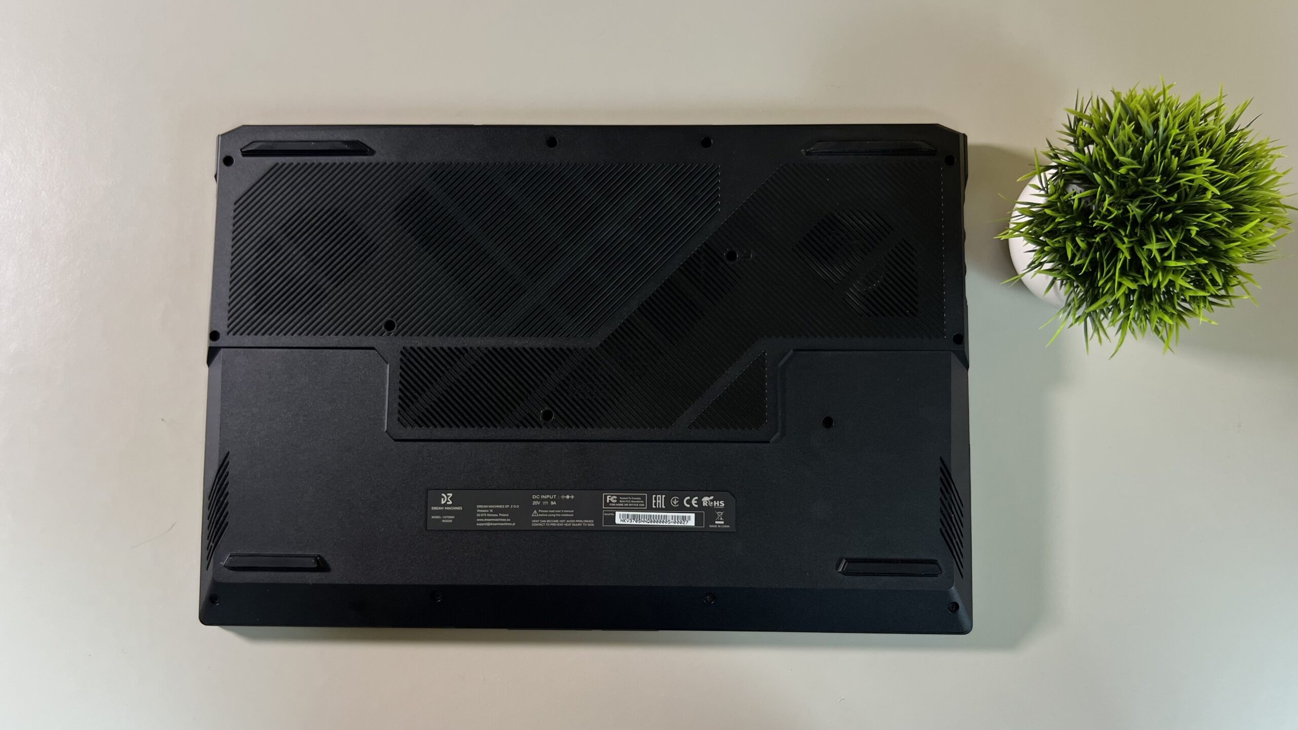 Dream Machines 17" с Core i9: почти идеал для рендеринга. В чём подвох?