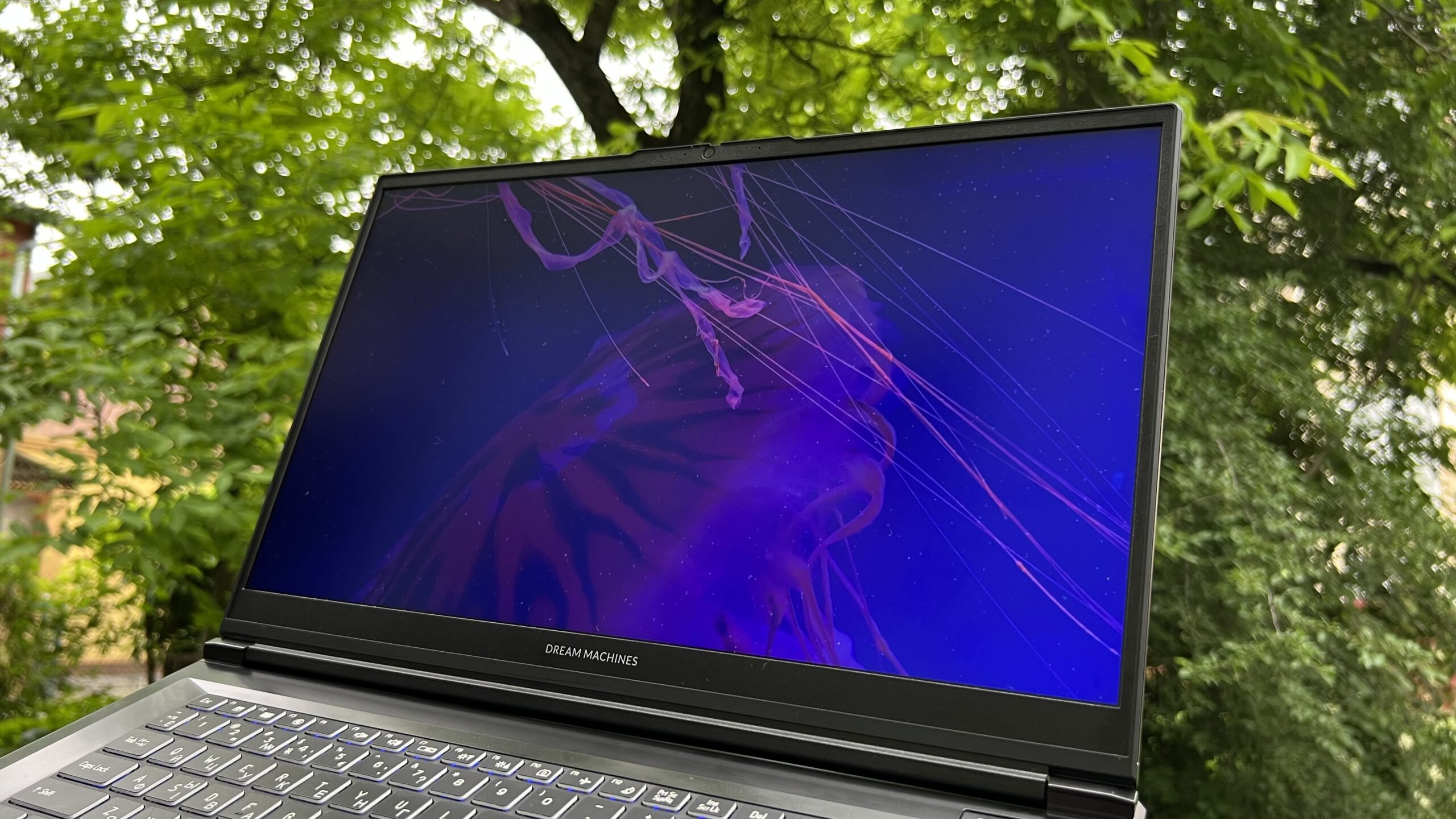 Dream Machines 17" з Core i9: майже ідеал для рендеру. У чому підступ?